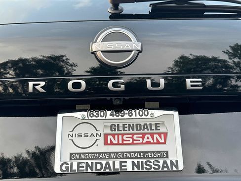 New 2026 Nissan Rogue SV w/ Cold Weather Package AWD/4WD image 12