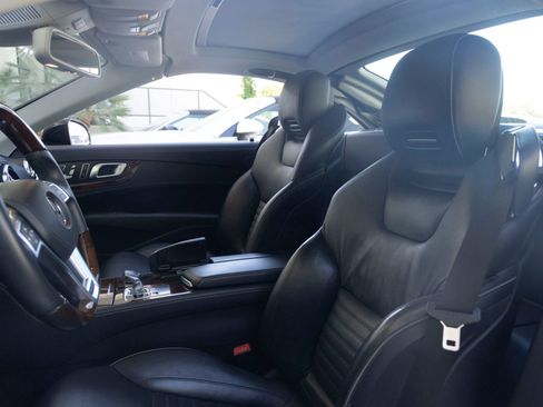 Used 2014 Mercedes-Benz SL 550 image 14