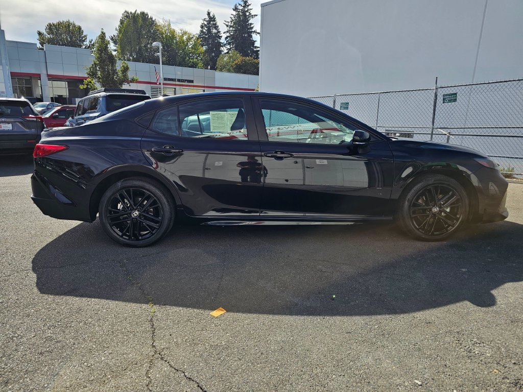 Certified 2025 Toyota Camry SE w/ Convenience Package AWD/4WD image 8