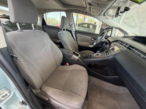 Used 2013 Toyota Prius Three w/ Solar Roof Pkg FWD image 13