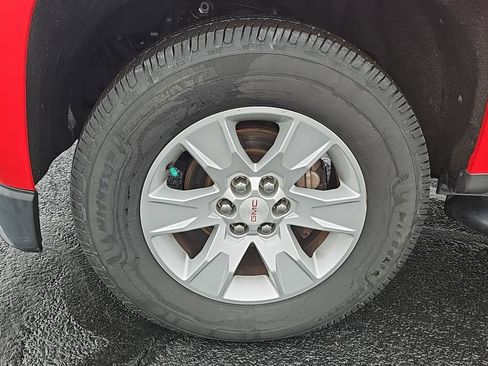 Used 2015 GMC Canyon SLE w/ SLE Convenience Package image 9