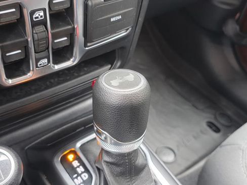 Used 2021 Jeep Wrangler Unlimited Sport AWD/4WD image 28