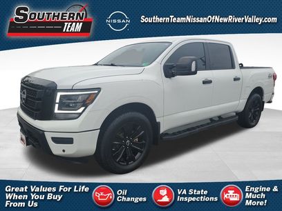 Used 2023 Nissan Titan SV w/ SV Convenience Package