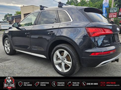 Used 2020 Audi Q5 2.0T Premium Plus w/ Premium Plus Package AWD/4WD image 2