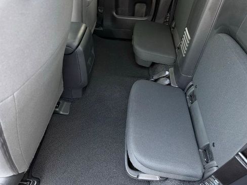 Certified 2023 Nissan Frontier S image 12