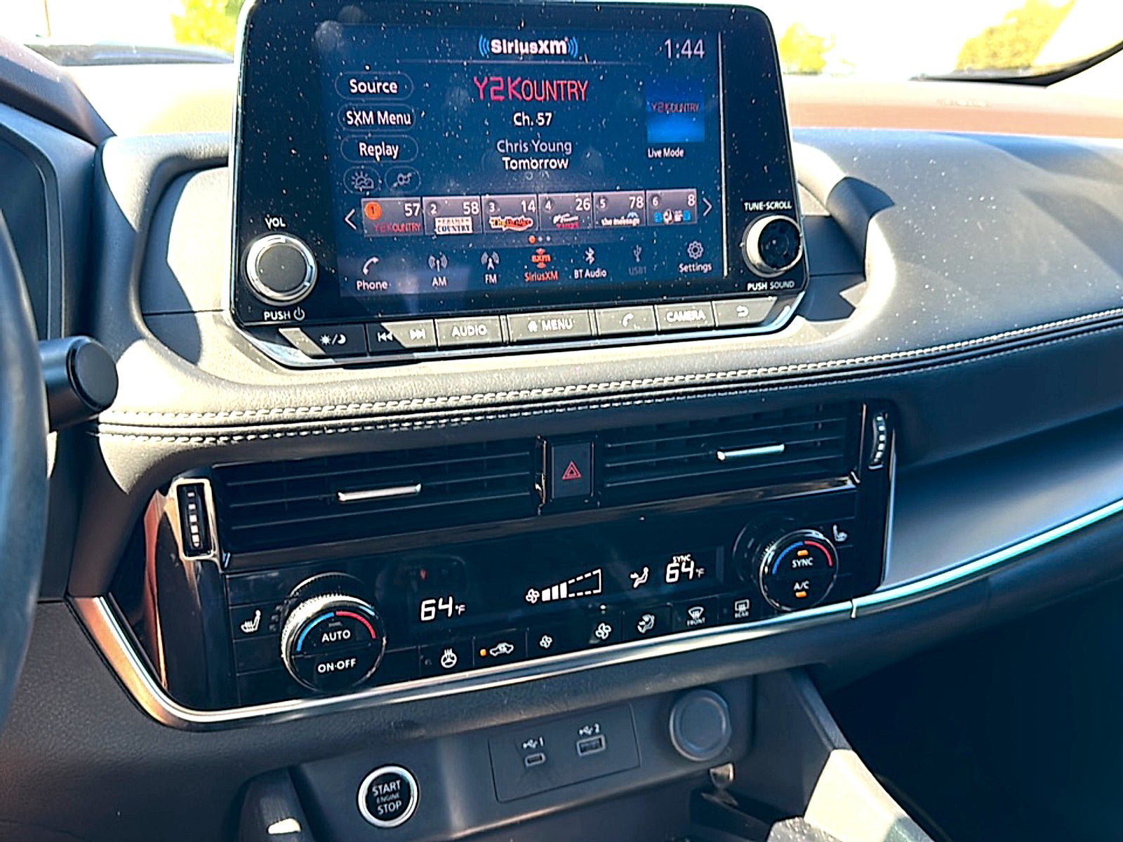 Used 2022 Nissan Rogue SV w/ SV Premium Package FWD image 9