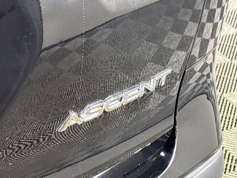 Certified 2025 Subaru Ascent Premium image 24