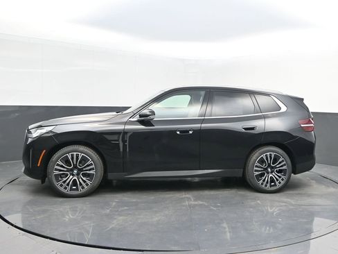 Used 2025 BMW X3 xDrive30i w/ Premium Package image 2