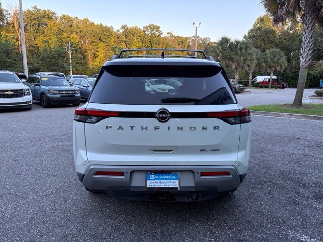 Used 2022 Nissan Pathfinder SL w/ SL Premium Package AWD/4WD image 4