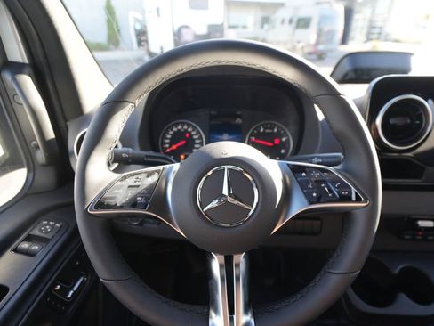 New 2026 Mercedes-Benz Sprinter 2500 image 10