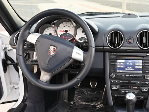 Used 2009 Porsche Boxster Roadster 6MT image 24