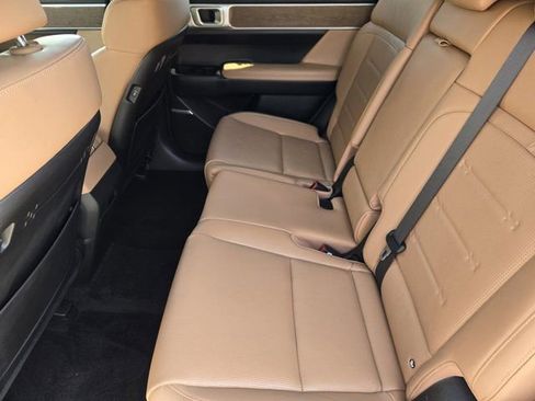 Certified 2025 Hyundai Santa Fe Limited image 31