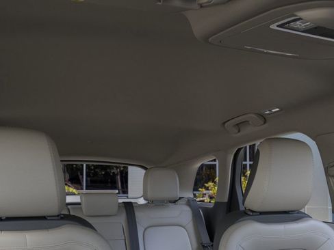 New 2025 Lincoln Corsair FWD image 21