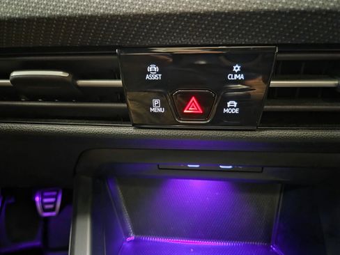 Used 2022 Volkswagen Golf R AWD/4WD image 25