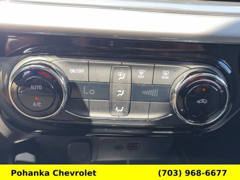 Used 2025 Chevrolet Trax LT FWD image 17