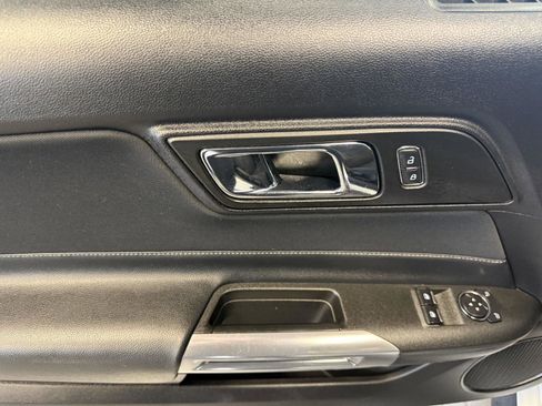 Certified 2017 Ford Mustang Coupe image 22