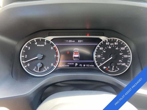 Used 2025 Nissan Rogue SV FWD image 22
