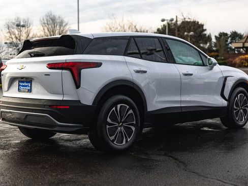 New 2026 Chevrolet Blazer EV LT AWD/4WD image 8