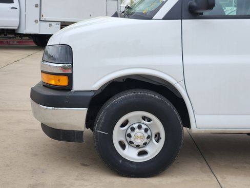 New 2024 Chevrolet Express 2500 w/ Driver Convenience Package image 14