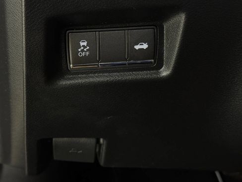 Used 2019 INFINITI Q60 3.0t Luxe image 50