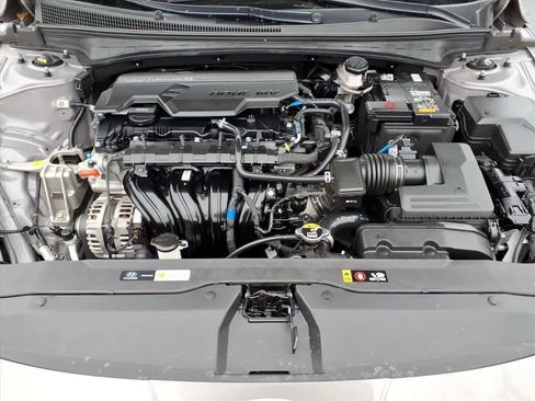 Used 2024 Hyundai Elantra SEL image 27