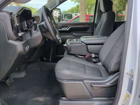 Used 2024 Chevrolet Silverado 2500 LT AWD/4WD image 19