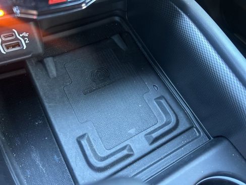 Used 2024 Dodge Durango R/T w/ Blacktop Package image 16