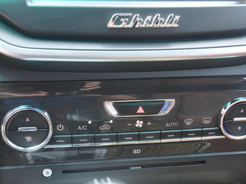 Used 2016 Maserati Ghibli S Q4 AWD/4WD image 33