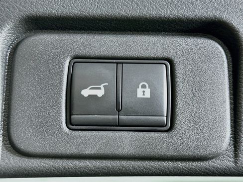 Used 2023 Nissan Rogue Platinum w/ Platinum Premium Package FWD image 30
