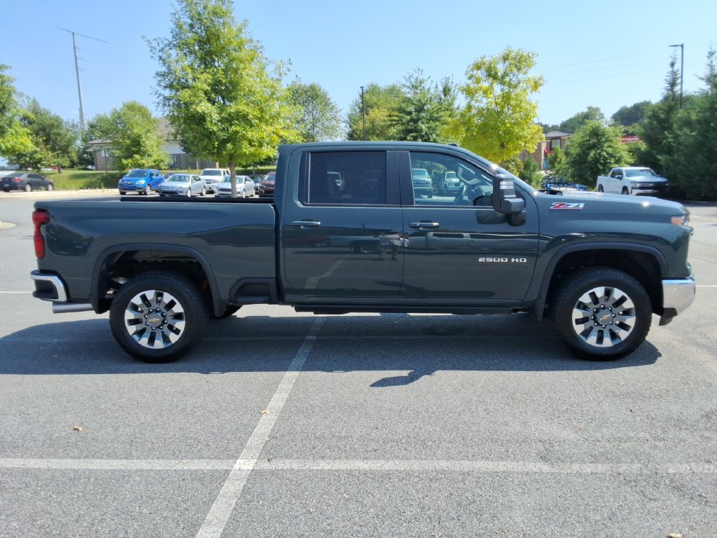 Certified 2025 Chevrolet Silverado 2500 LT w/ All Star Edition AWD/4WD image 4