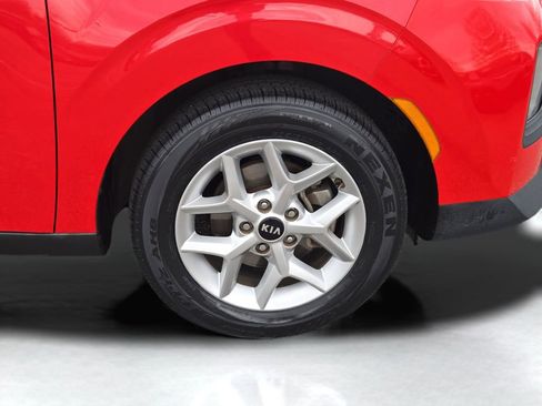 Used 2020 Kia Soul S image 30