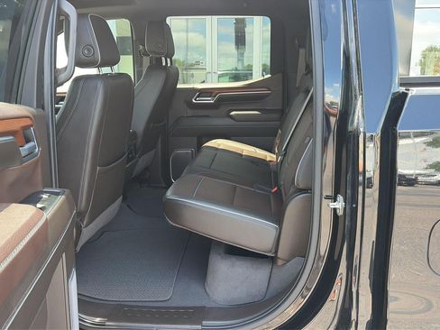 Used 2023 GMC Sierra 1500 Denali w/ Denali Reserve Package AWD/4WD image 10