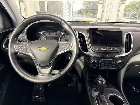 Used 2020 Chevrolet Equinox Premier AWD/4WD image 24