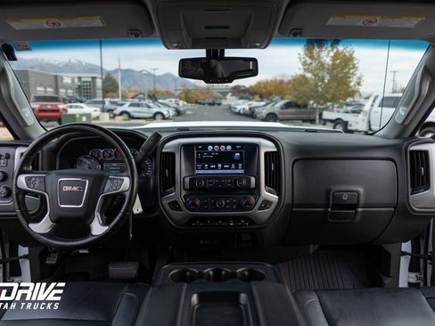 Used 2018 GMC Sierra 2500 SLT w/ Duramax Plus Package image 23