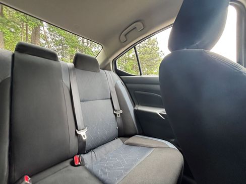 Used 2025 Nissan Versa SV FWD image 37