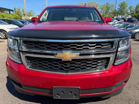 Used 2015 Chevrolet Suburban LT w/ Luxury Package AWD/4WD image 2