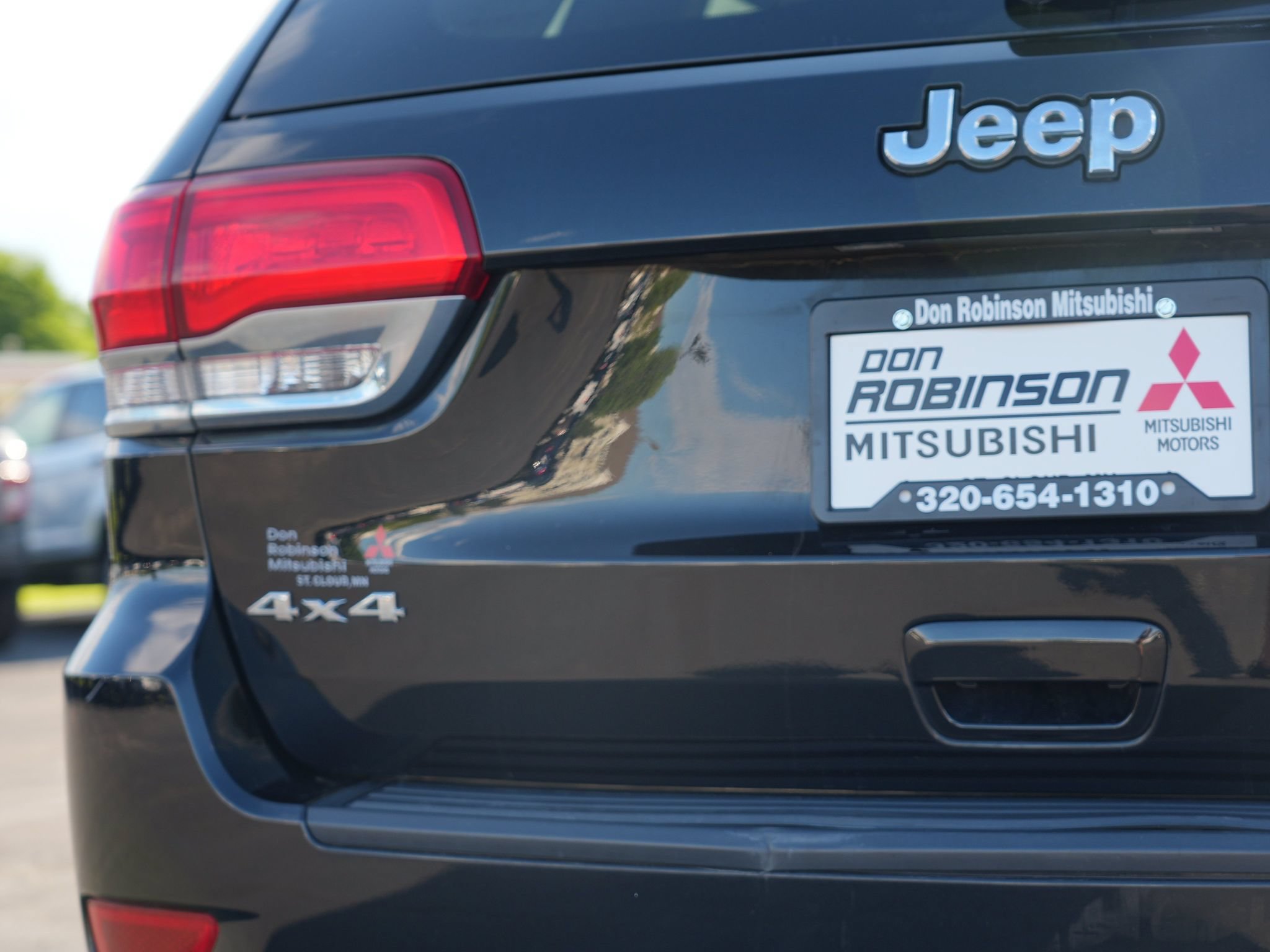 Used 2016 Jeep Grand Cherokee Laredo w/ Quick Order Package 23E AWD/4WD image 11