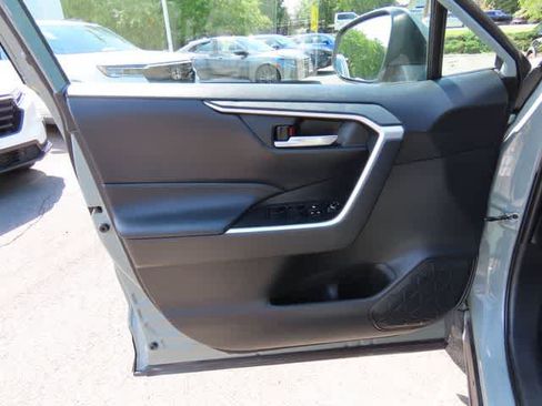 Used 2019 Toyota RAV4 XLE w/ Convenience Package AWD/4WD image 16