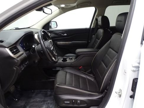 Used 2023 GMC Acadia Denali image 10