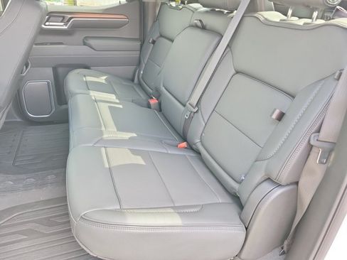 Used 2025 GMC Sierra 1500 Denali w/ Denali Reserve Package AWD/4WD image 16