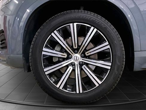 Certified 2023 Volvo XC90 B5 Core w/ Protection Package Premier image 9