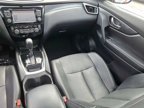 Used 2015 Nissan Rogue SL w/ SL Premium Package AWD/4WD image 16