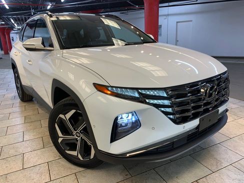 Used 2022 Hyundai Tucson Limited w/ Cargo Package AWD/4WD image 4