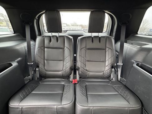 Used 2018 Ford Explorer Platinum image 33