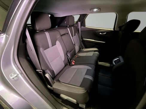 Used 2025 Chevrolet Blazer LT AWD/4WD image 23