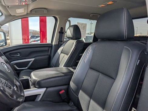 Used 2018 Nissan Titan PRO-4X AWD/4WD image 6
