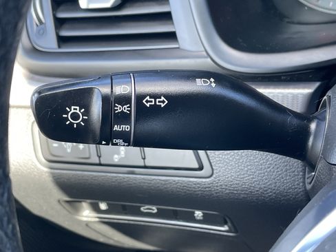 Used 2018 Hyundai Sonata Sport FWD image 17