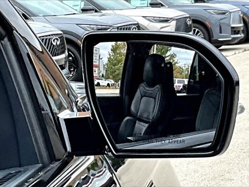 Used 2023 Lincoln Navigator Black Label image 23