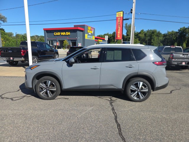 Used 2026 Nissan Rogue SL AWD/4WD image 8