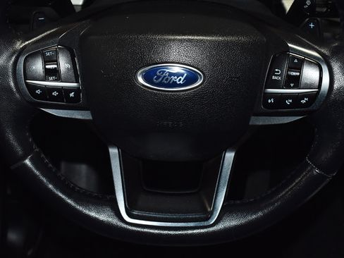 Used 2020 Ford Explorer XLT w/ Equipment Group 202A AWD/4WD image 26